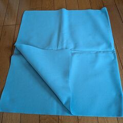 手作りふなっしー作成後のハギレ　フエルト生地とニット生地の画像