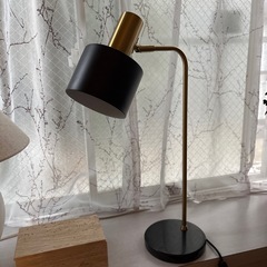 テーブルランプ
の画像