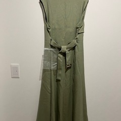 【新品】【タグ付】【L】カーディガン・ワンピースの画像