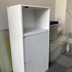 収納家具の画像