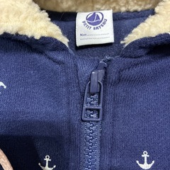 プチバトー　アウターパーカー　水通しのみの美品ですの画像