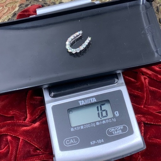 K18WG 馬蹄　ペンダントトップ　ダイヤ1ct 1.6g