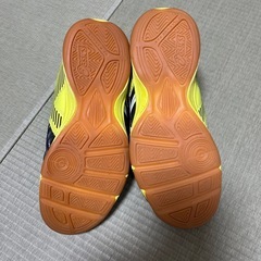 子供　室内フットサルシューズ　19㎝　asicsの画像