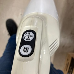 ロ2510-109 マキタ CL108FD 充電式クリーナー バッテリー使用量不明 中古 通電確認済み　の画像