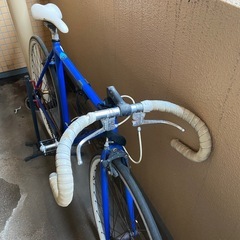 ロードバイク　ピスト　自転車の画像