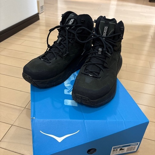 HOKA ONE ONE　ホカオネオネ　 ホカ KAHA MID GTX ゴアテックス GORE-TEX トレッキングシューズ ブラック