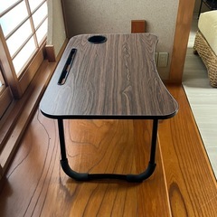 折りたたみテーブル（ドリンクホルダー・スリット付き） 作業デスク ミニデスクの画像