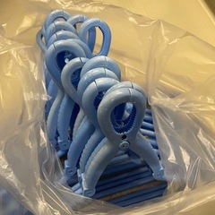 ベランダ干しセット(ハンガーとばないくん20本+伸縮アルミ物干し竿2本＋竿ストッパー4個）の画像