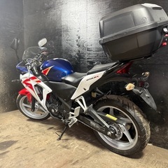 ★支払総額14.5万円★定休日なし！いつでも現車確認可能です！ ホンダ CBR250 トリコロール MC41 人気のCBR250！ 激安250MT！ リアボックス、リアキャリア付き！ カスタムベースに♪の画像