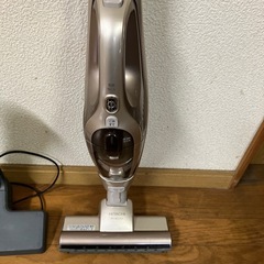 【ジャンク】コードレス掃除機の画像