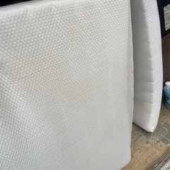 折りたたみマットレスの画像