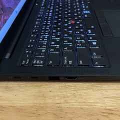 2021 Lenovo X1 Carbon Gen 9 16GB RAM 512GB NVMe SSDの画像
