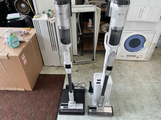 自動ゴミ収集ドック搭載モデル完売しました　2024年製　Shark CleanSense iQコードレス掃除機