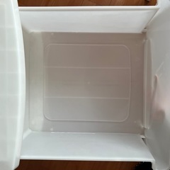 キャスター付き収納ケースの画像