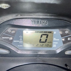 ★支払総額5.0万円★激安バイク続々入荷中！ なんでも買取ます！ ヤマハ マジェスティ125FI シルバー 人気のコマジェ！ 車格大きい125cc！ 4ストインジェクション！ フロントディスクブレーキ！ サイスタ付き！の画像