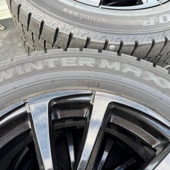 【バリ溝】ダンロップウィンターマックス225/60R17の画像