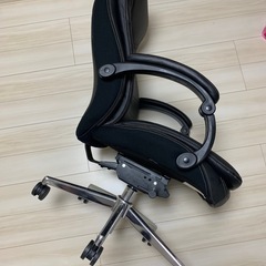 オフィスチェアの画像