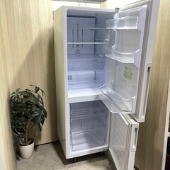 💥激安💥❗️配送•設置🉑❗️♻️処分撤去♻️SHARP 冷蔵庫　SJ-PD27C-W 2017年の画像