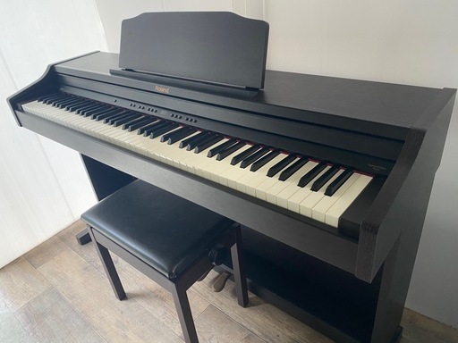 電子ピアノ　Roland  RP401