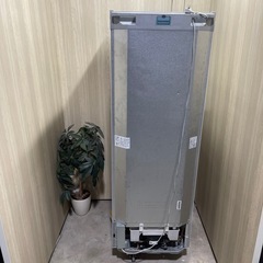 💥激安💥❗️配送•設置🉑❗️♻️処分撤去♻️SHARP 冷蔵庫　SJ-PD27C-W 2017年の画像
