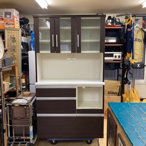 食器棚 キッチンボード 配達設置対応 木目調 ２口コンセント２箇所 スライド棚付き ガルーダ100