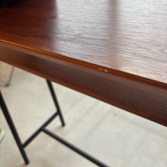 カウンターテーブルの画像