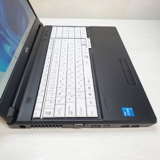 2022年製 ノートパソコン 富士通 LIFEBOOK A5511/HX Core i5-1135G7 8GB SSD 256GB 【高年式・高性能・保証あり・全国発送】