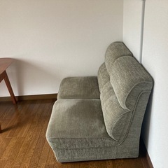 ダイニングテーブルの画像