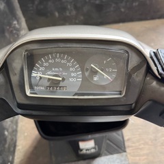 ★支払い総額5.8万円★関東圏内即日配送可能！スズキ　アドレスv100 CE11A 人気のv100！2ストのためオイル継ぎ足しでOk！Ok！の画像