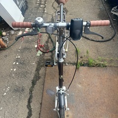 ブリヂストン　SNEAKER 人気自転車　折りたたみ　16インチ　サスペンション付き　荷台付きの画像