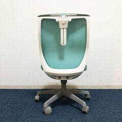 OKAMURA オフィスチェア CG12WR FZK6 肘無しハンガー付き ホワイトフレーム メッシュチェア 座面昇降・ロッキング機能　オカムラの画像