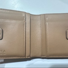 FURLA（フルラ） モノグラム 二つ折り財布 コンパクトウォレットの画像