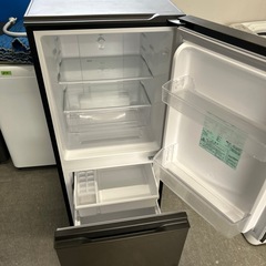 お買得☆美品☆2023年製☆AQUA☆2ドア☆135L☆シルバー色☆激安冷蔵庫☆の画像