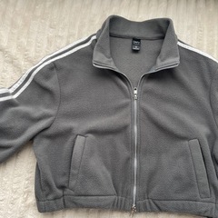 美品⭐︎ショート丈　アウター　Mサイズの画像