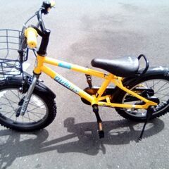 16インチ　イエロー　子供用自転車　の画像