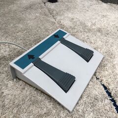 【青コンテナ保管】電動施術ベッド ビューティーガレージ 施術ベッド 【安心の3ヶ月保証】🚚自社配送時💳代引き可🚚(現金、クレジット、スマホ決済対応)の画像