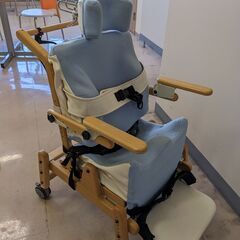 小児用木製介助用車椅子（033）の画像