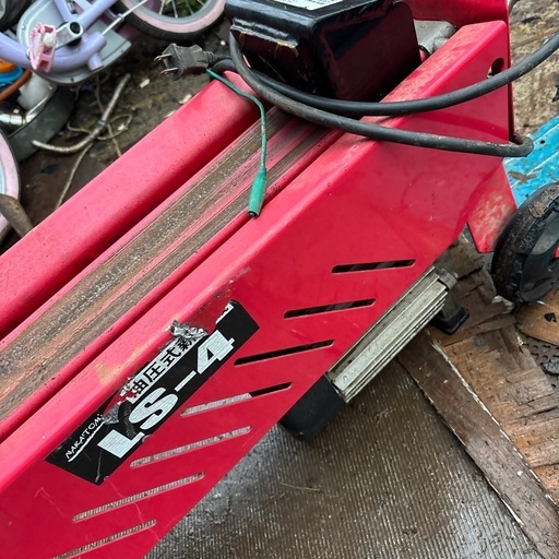 受付終了、油圧式薪割り機　LSー4