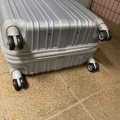 American tourister🔴超軽量の大型スーツケース75.50.35センチの画像