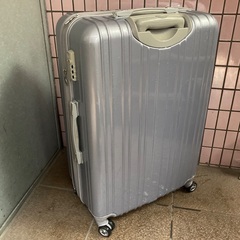 American tourister🔴超軽量の大型スーツケース75.50.35センチの画像