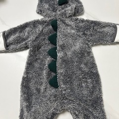🦕と🐣のベビー服(冬服の画像