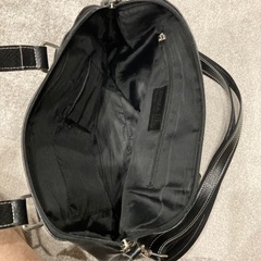 ほぼ新品🔴銀座ブランド本革バッグの画像