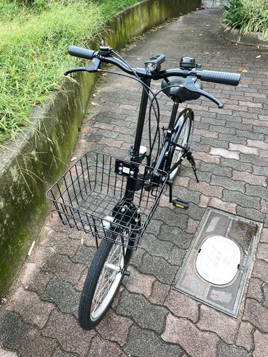 【大阪/引取限定】折りたたみ自転車20インチ 6段変速ギア シマノ製 カゴ・ワイヤ鍵・ライト付