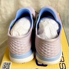 【新品】スケッチャーズ SKECHERS スリップインズ スニーカー 24cmの画像