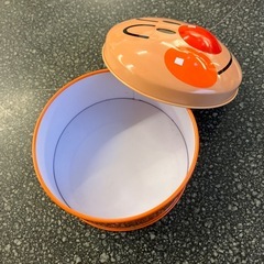 M2510-065 不二家 アンパンマン クッキー缶 空き缶 小物入れ キズ汚れ有りの画像
