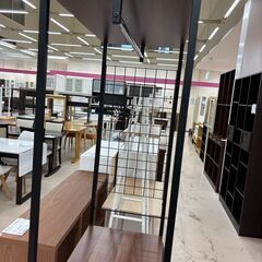 リユースのサカイ栃木店★ジモティ割あり★  ハンガーラック ブラック×ブラウン W73.5×D44×H178.5 クリーニング済み TC10935の画像