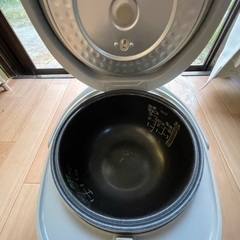 炊飯器　3合炊きの画像