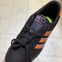 【新品未使用】adidas  靴 23cmの画像
