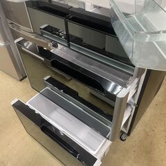 リサイクルショップどりーむ荒田店　No4868 冷蔵庫　大型　２０１４年製　５６５L　日立　高級感ある鏡面仕上げ♪　自動製氷機能付き♪の画像