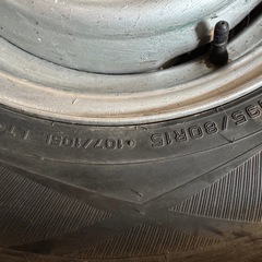 ハイエーストラック冬タイヤ4本セットの画像